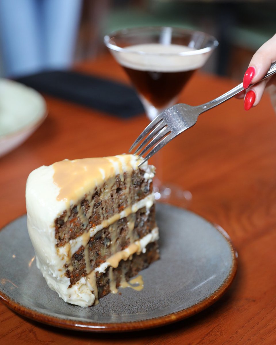 MitchellsFM's tweet photo. Our New Year's resolution? Eat more carrot cake 🥕

Who's with us? https://t.co/8B8pPRLBJL