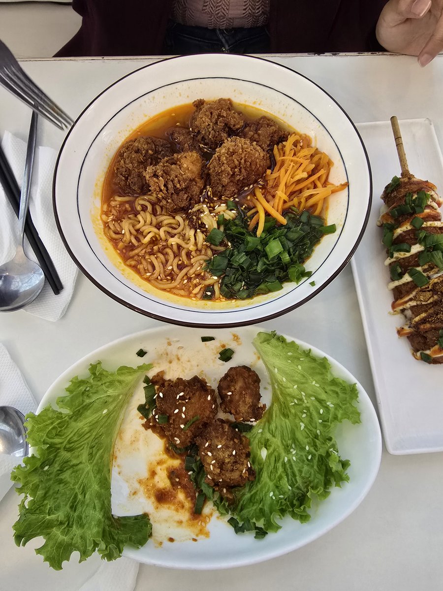 NotaSarma's tweet photo. No one knows better than NE to make asian dishes 🍜 🍣 https://t.co/5z73zVjB7b