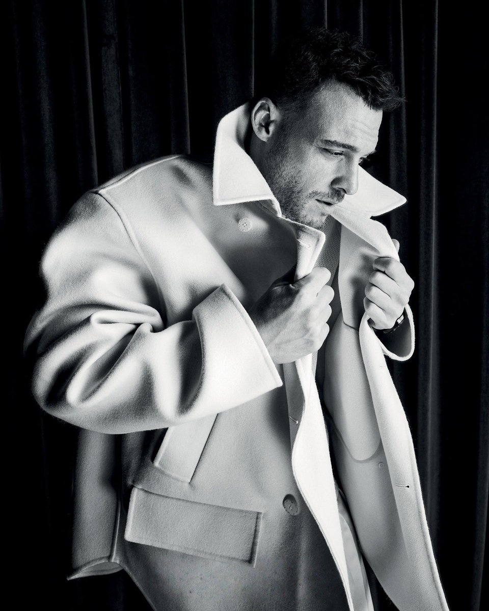 ‼️Ends Tomorrow‼️

Vote Kerem for Socipol’s “Actor of the Year”.
Kerem is currently in 1st position but the voting is very close.

✅ Voting ends tomorrow 31st December at 3pm Turkish time

#KeremBürsin 

👉 socipol.com/poll/2025-en-i…