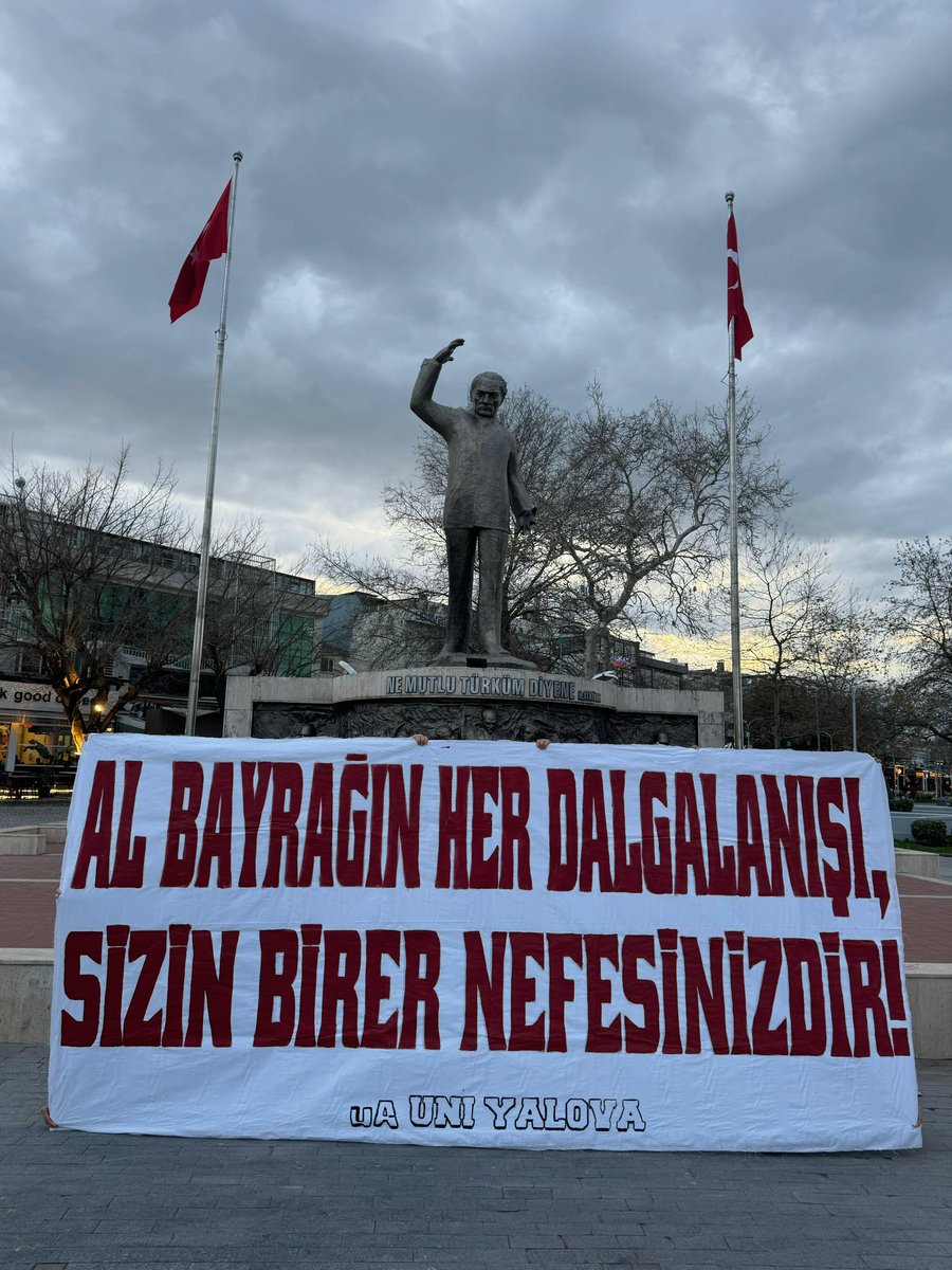 AL BAYRAĞIN HER DALGALANIŞI, SİZİN BİRER NEFESİNİZDİR! #ultrAslanUNI