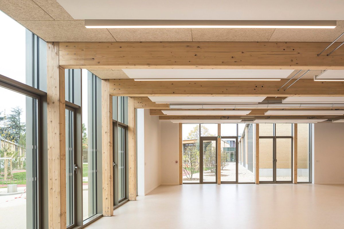 Archello's tweet image. Designed by HEMAA Architectes, the Parc des Loges Childhood and Sports Center is shaped by rammed earth and timber construction, embedding learning spaces directly into the landscape.
archello.com/project/parc-d… 

#RammedEarth #TimberArchitecture #LowCarbonDesign