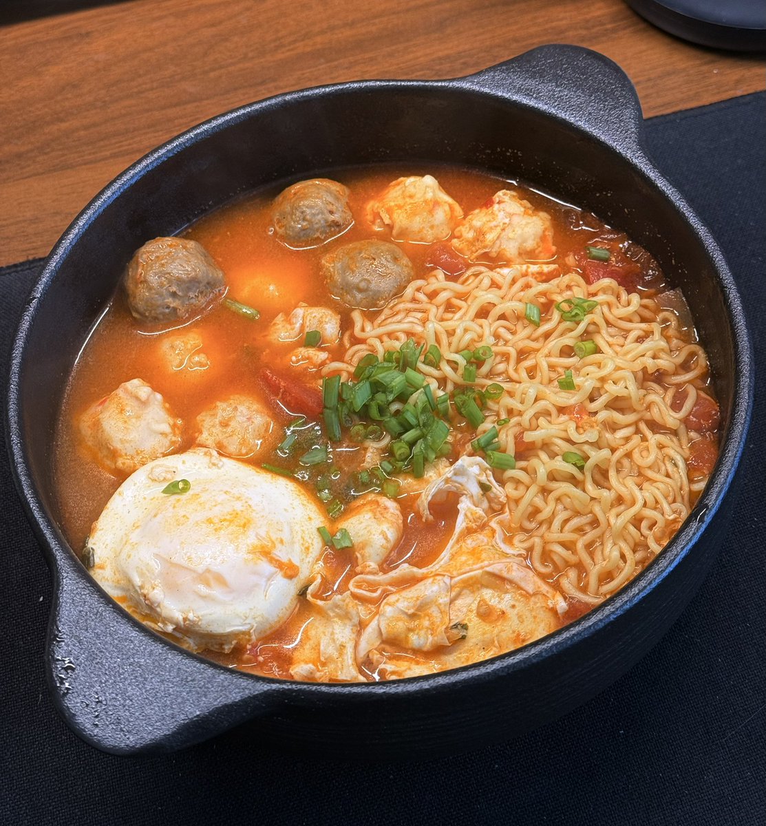 _buzzbu22's tweet image. 准备好和2025说拜拜了吗