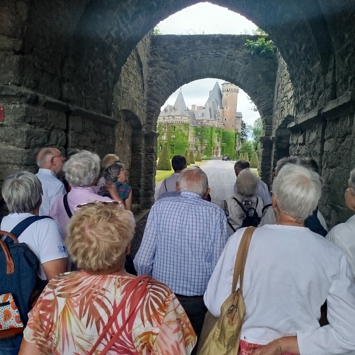 Pour aller plus loin : 
Merci à toutes et tous pour votre engagement ! 🙏🚀
Cap sur 2026 pour de nouvelles aventures passionnantes. ✨🎆 Bonnes fêtes de fin d’année ! 🎄🎁