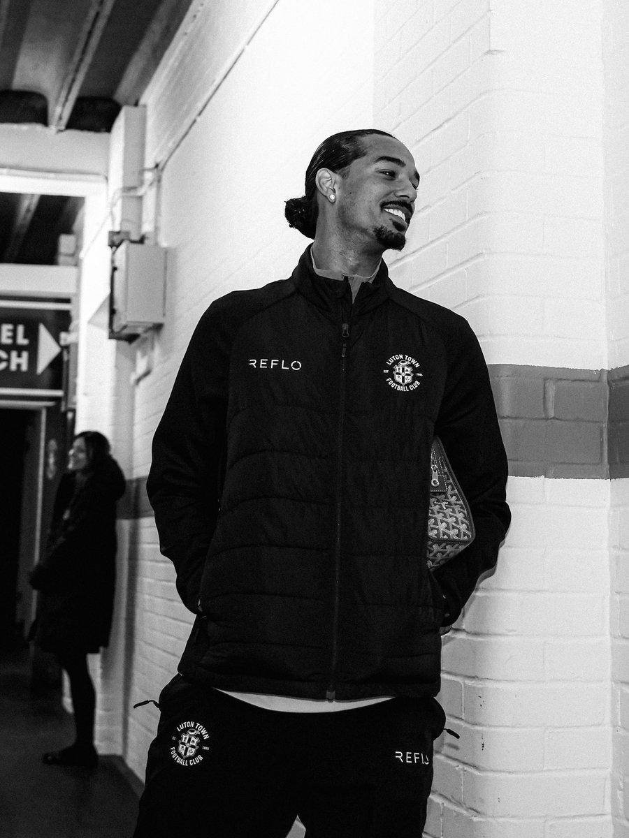 Nigel Cello Lonwijk tweet media