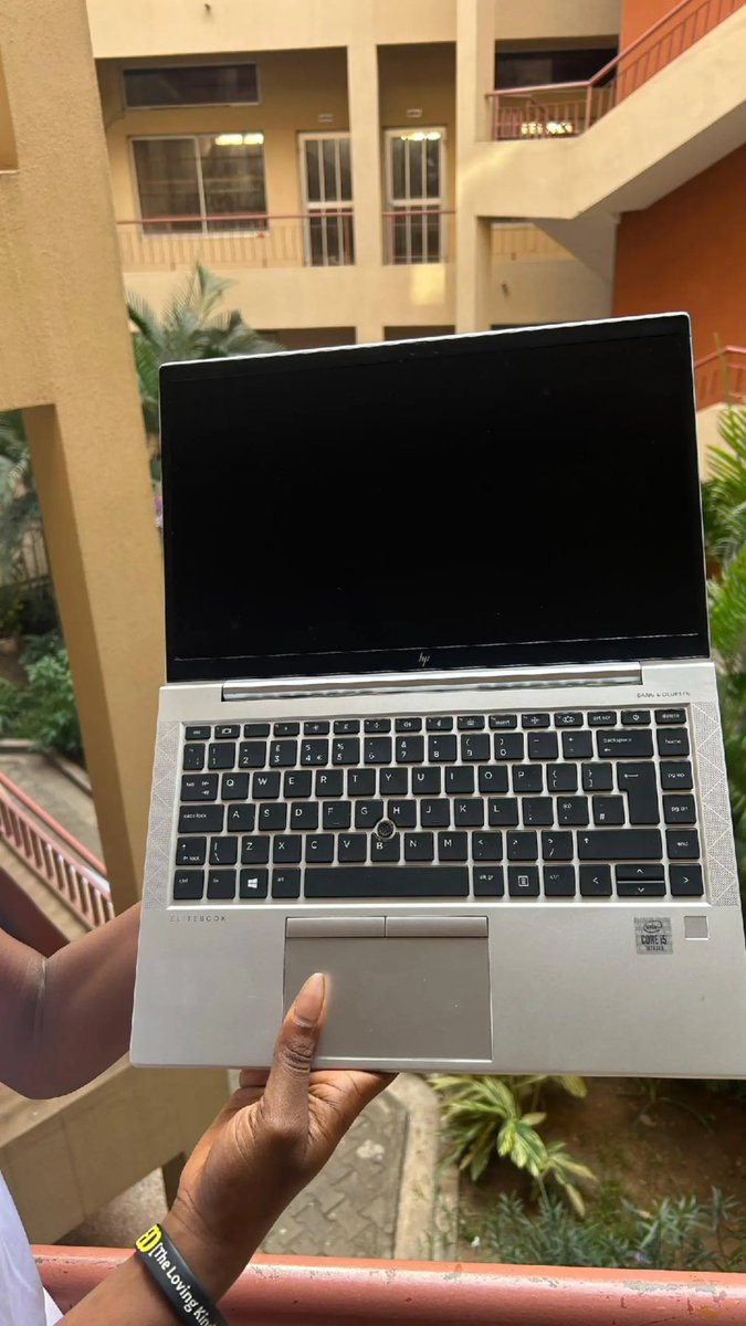 ASHirov_inc_'s tweet photo. 💻 HP EliteBook 840 G7 (UK-Used)
Core i5 (10th Gen) | 8GB RAM | 256GB SSD
14” display | Face ID + Fingerprint | Charger included
💰 ₦399,999
DM to order | Nationwide delivery 🚚

#HPEliteBook
#EliteBook840G7
#UKUsedLaptop
#LaptopNigeria https://t.co/PrcW98S6LH