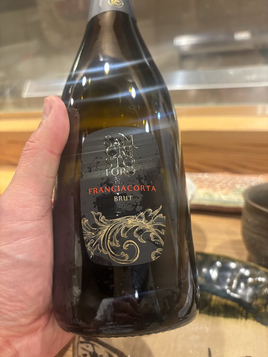 franciacorta87's tweet image. 土曜日が営業最終日、月曜日にケイタリングをしまして、本日は掃除でした。
明日も掃除をして本年最終の最終です。

新年は5日18:00からです。