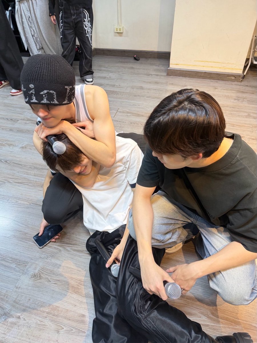frdsyluv's tweet photo. #JSin25 ; 𝐉𝐚𝐦𝐞𝐬𝐒𝐮 𝐢𝐧 𝟐𝟎𝟐𝟓
🤍 251230
 － IG Post | cr. dexx.official

@Jamessu_w #JamesSu #JSY
@DEXXofficialTH #JAMESSU_DEXX #DEXXth https://t.co/FT7H5Zm1Ag
