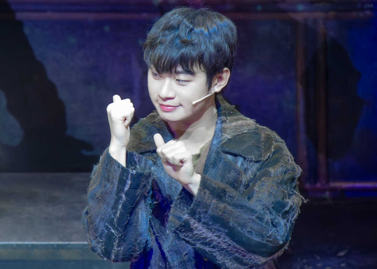 𝙀𝙍𝙍 tweet media