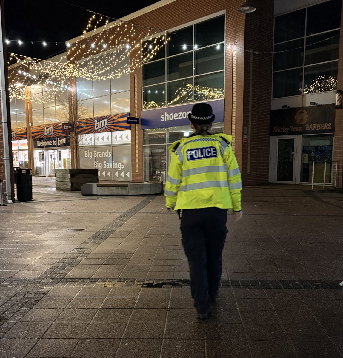Shirley officers along with other WMP officers have been out and about on high visibility patrols around Parkgate and Shirley Park the last few days to provide reassurance to the public around ASB, thefts and Robberies. Please stop us and tell us any concerns you have.
