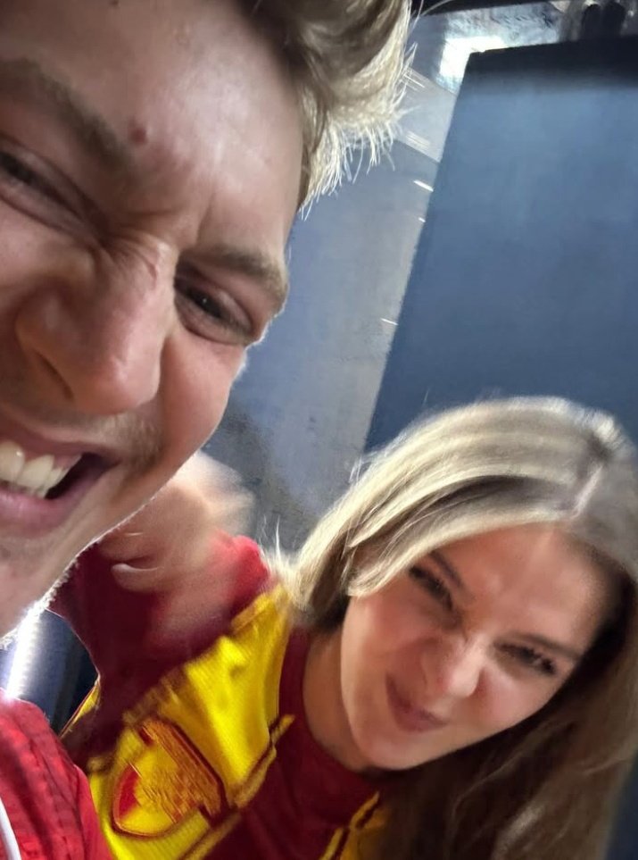 onların arkadaşlıklarıına bayılıyorumm🥹😍❤️