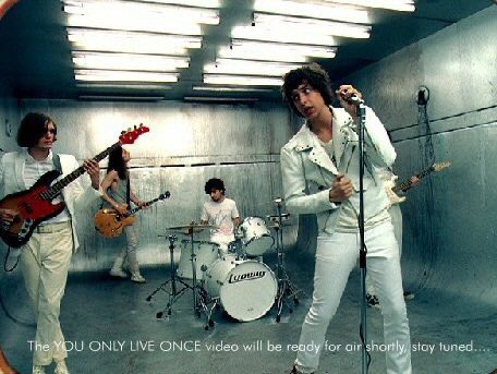 nayainfurs's tweet photo. today marks the 20th anniversary of the first release of first impressions of earth by the strokes https://t.co/BJezugeYlE