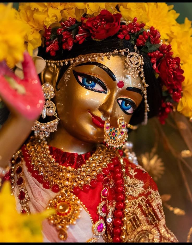 GitaInspire's tweet photo. Radhe, Your eyes hypnotize me every time 🥹😍 https://t.co/fxqkROhrHM