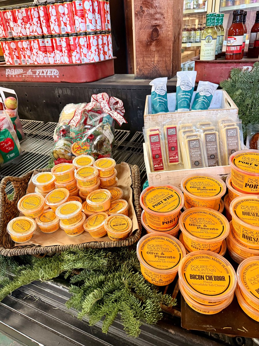 BrookdaleFarms's tweet photo. 🧀 END OF SEASON SALE!
ALL CHEESE — 50% OFF

Stock up on:
• Charcuterie board essentials
• Brookdale Sparkling Cider — perfect for toasting 🥂

⏰ Hours:
• 12/30: 8am–5pm
• 12/31: 8am–3pm
• 1/1: Closed for the Season

Thanks for an amazing year, see you in the Spring! 🌷🍎 https://t.co/m9AE0SMDrh