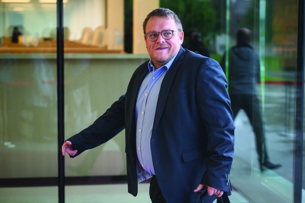 Kucko_Prucko's tweet photo. Kakšen gobezdač. Zatrjeval je, da bo sistem za dolgotrajno oskrbo pričel delovati do decembra. Golob je celo rekel, da bo minister moral prevzeti odgovornost.
Konec decembra je, oskrbe ni, kradejo nam milijone, Maljevac pa je še kar minister.

Gobezdač, kakršni so vsi levičarji. https://t.co/jiQZqphKG5