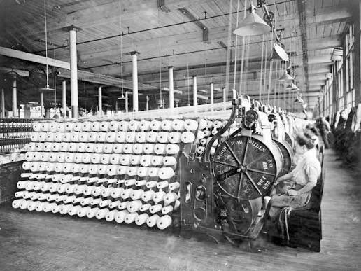 stats_feed's tweet photo. During the Industrial Revolution (in the 1800s), laborers often worked six days a week for up to 100 hours.
In 1926, Henry Ford became one of the first major employers to adopt a five-day, 40-hour workweek, believing that leisure time would increase worker productivity and consumption.