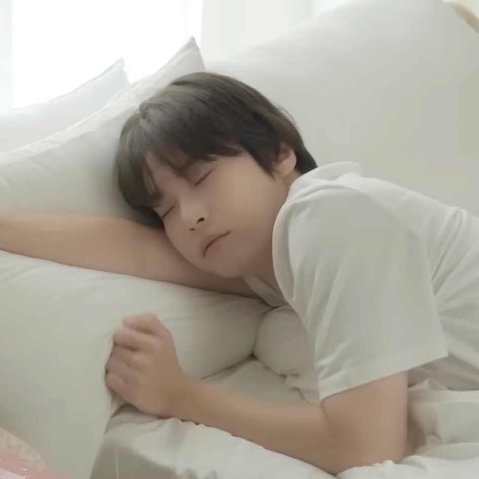 seeeesky's tweet image. ถูกใจโดรึนนัก