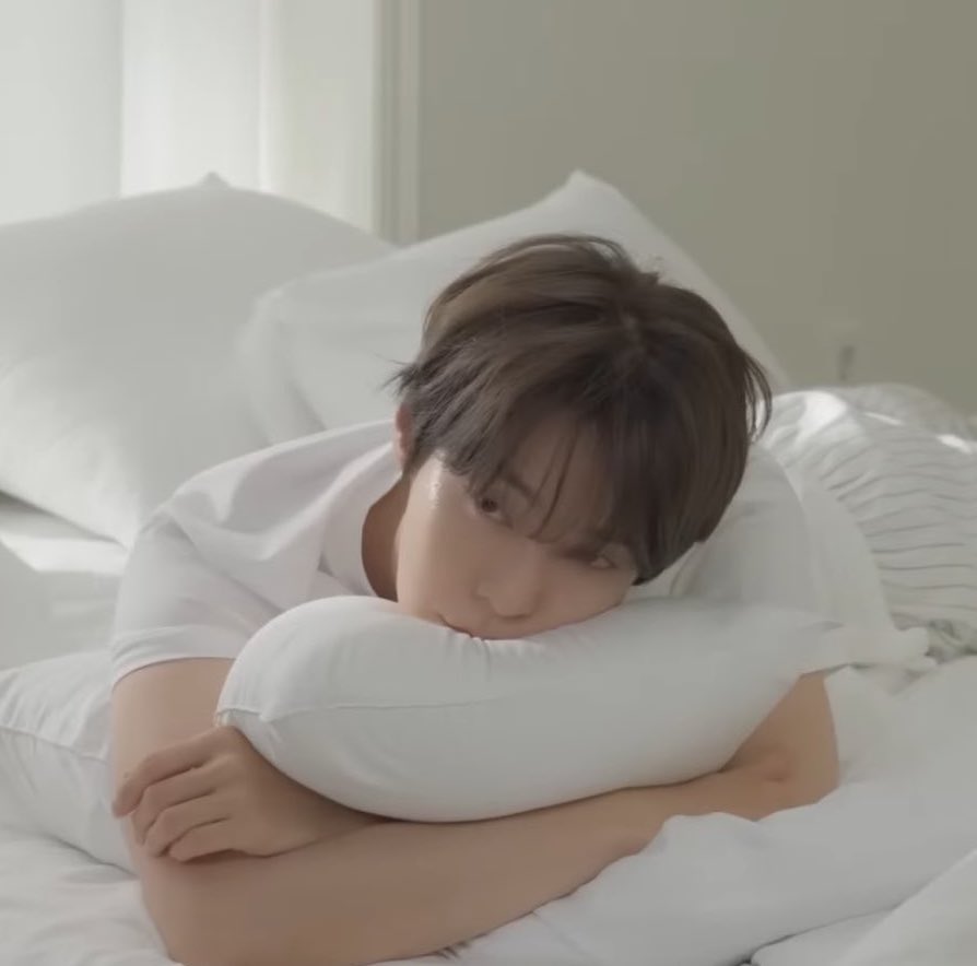 seeeesky's tweet image. ถูกใจโดรึนนัก