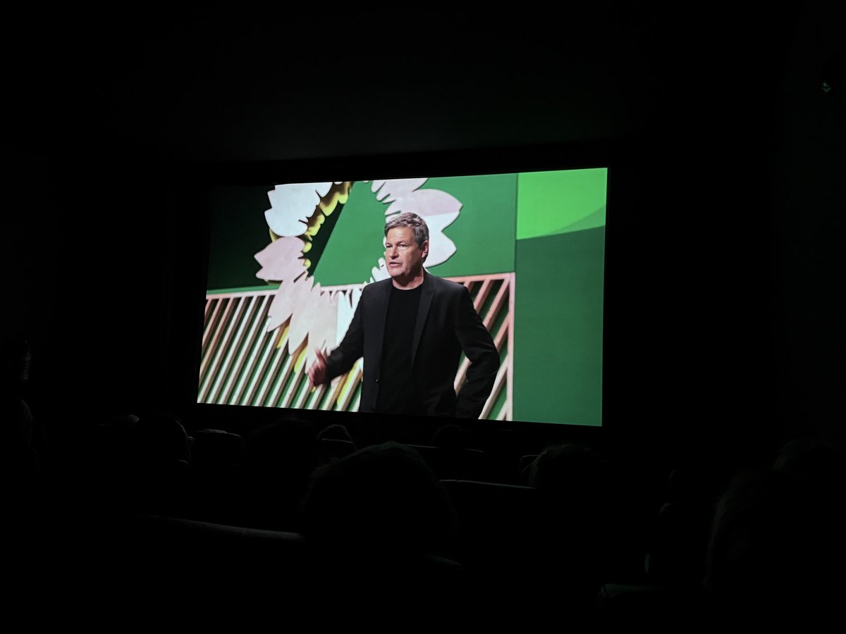 liberal_dvh's tweet image. Told you. Ich geh da rein. 

😬