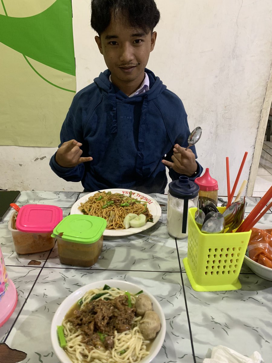 nif______'s tweet photo. mie ayam penutup di 2025 https://t.co/mhXVEUkzuS