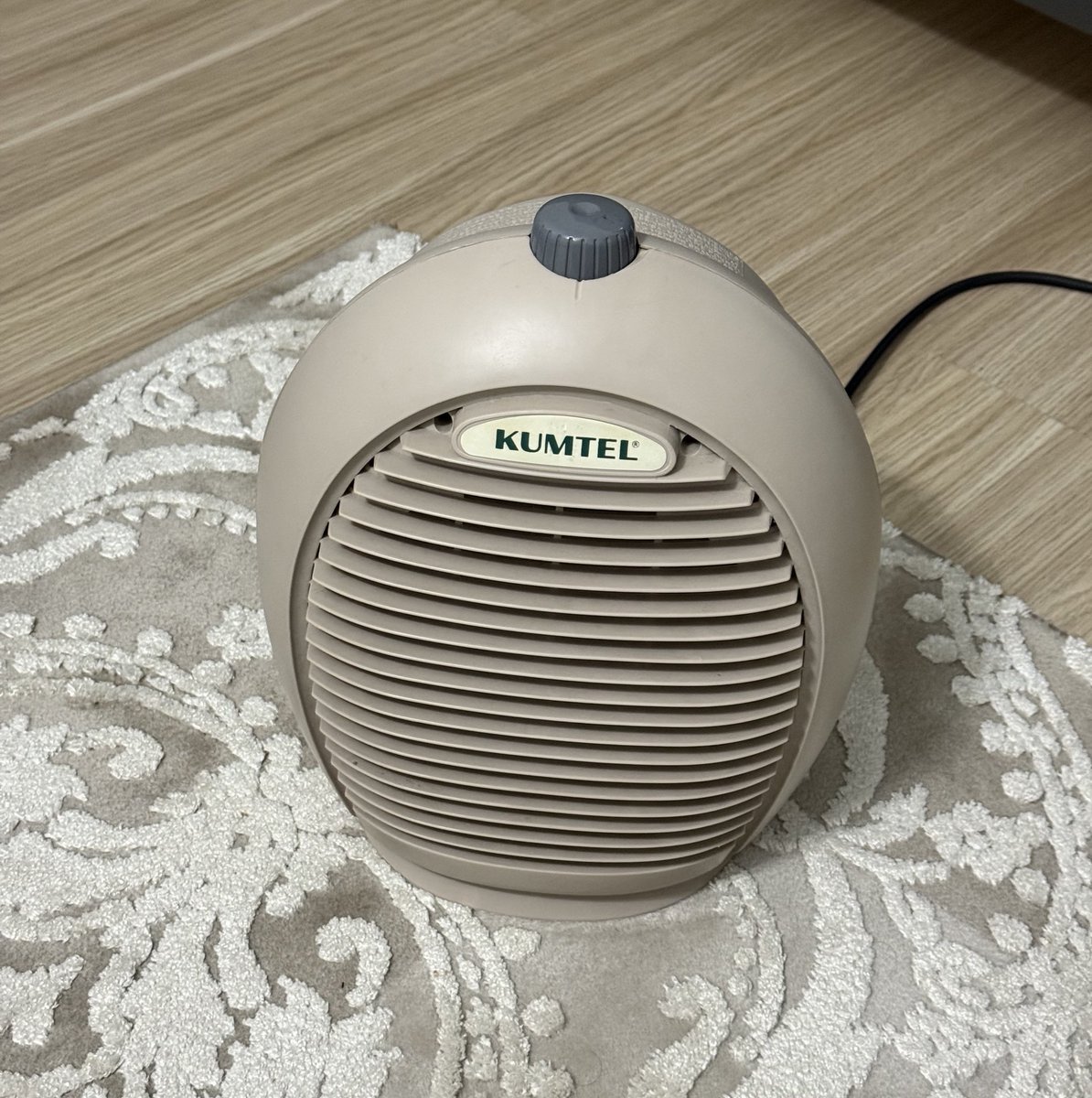 zamanında 60 tl’ye bimden almıştım, her kış görevini yapar dolaba geri girer. sadık yârimdir o benim