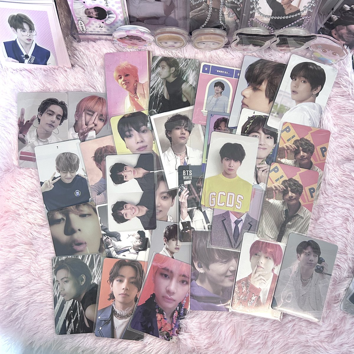 punjonglovekiwi's tweet photo. 💖 เช็คความสนใจค่า ㅜ ㅜ

ᙏ̤̫ ใครสนใจเค้ารบกวน รี/เฟบ ให้หน่อยน้า

เค้ามีแพลนจะปล่อยช่วงต้นเดือนมกราคับ 🫶🏻
( ปล่อยราคาดีแน่นอนค่า 🤍 )

𐙚 สามารถเดมมาสอบถาม/ดู พต ก่อนได้
นะคะ มีมากกว่าในภาพค่า 🍥🍡

#ตลาดนัดบังทัน #การ์ดจองกุก #การ์ดแทฮยอง #การ์ดจีมิน #การ์ดยุนกิ https://t.co/ZmO14xDFUZ