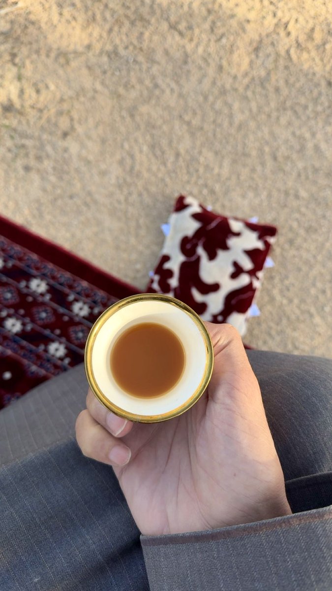 _4tami's tweet image. أنت ياوجهٍ خلقه الله على الدنيا شفاعه
لو يجي وجهك بوجه المر صار المر حالي .