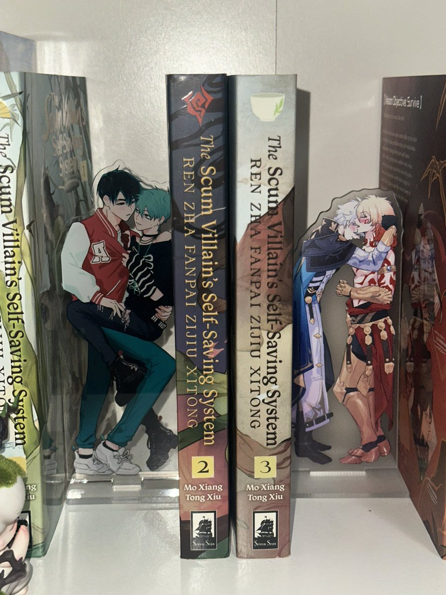 I love bookend standees…ivti and phaidei god this is so peak….
( Artists : <a href="/uenodraws/">ueno 🪽</a> <a href="/tinkruwu/">tink ⟡ con prep</a> )