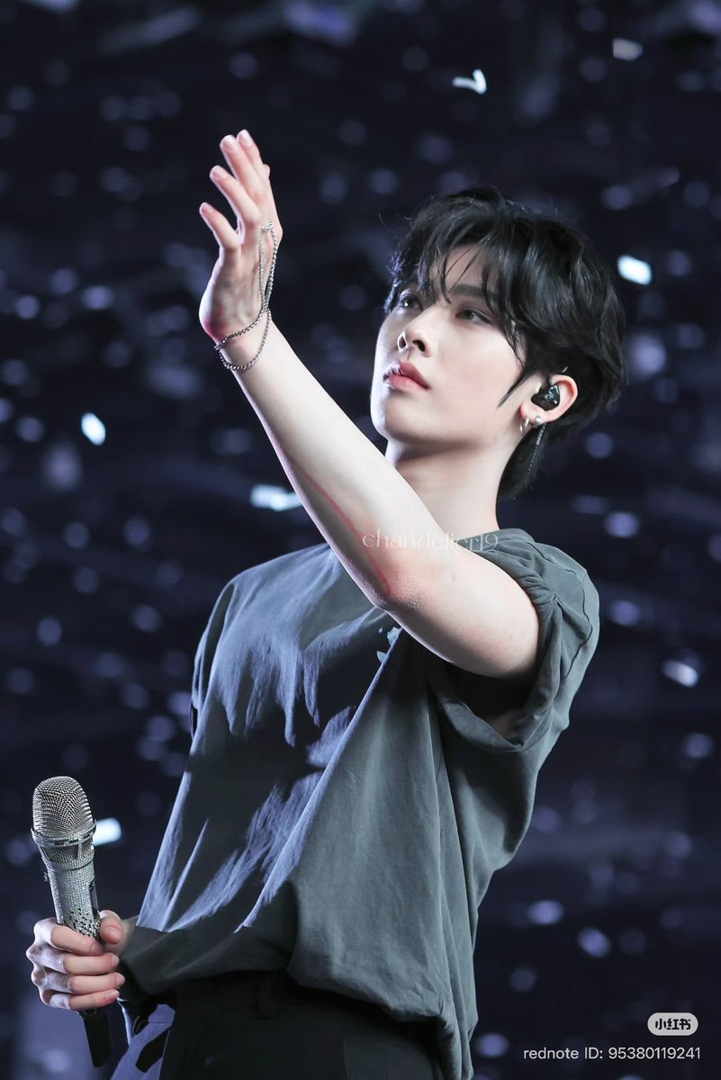 몬데 tweet media