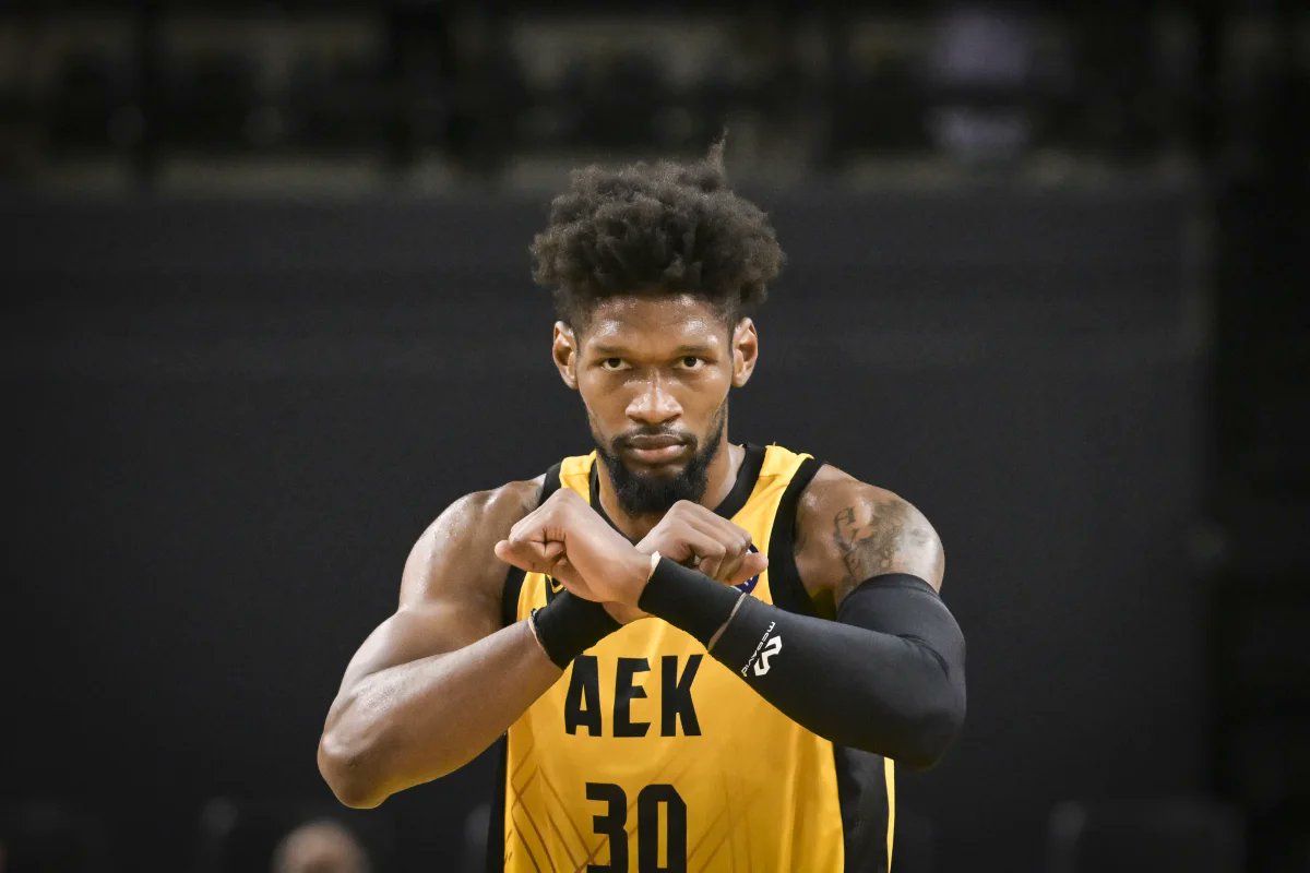 SON DAKİKA
💛💙
Fenerbahçe Beko, AEK forması giyen Chris Silva ile anlaşmaya vardı. 

• Silva, Barcelona ve Partizan'ın tekliflerini reddedip Fenerbahçe Beko'ya 'Evet' dedi
(<a href="/yagosabuncuoglu/">Yağız Sabuncuoğlu</a>)