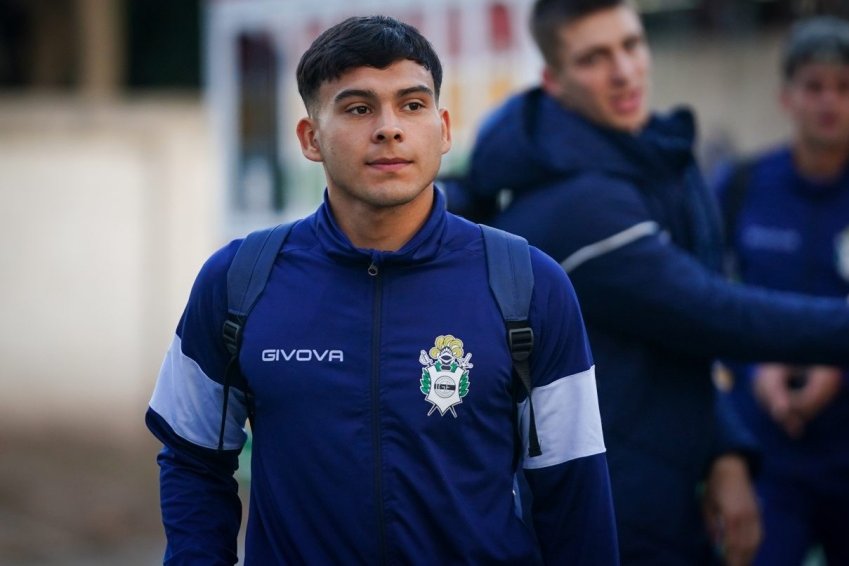 LoboEsta22's tweet image. #CGE #GELP ¿ESTARÁ EN CONSIDERACIÓN? Desde su debut en Gimnasia (2023) disputó 11 PJ ese año (734 MIN) y apenas otros 4 MIN en 2024. Así le fue a Nicolás Agustín SÁNCHEZ (21) este 2025 ► goo.su/YQgT

#RacingCBA (24 MIN)
#GuillermoBrown (236 MIN)