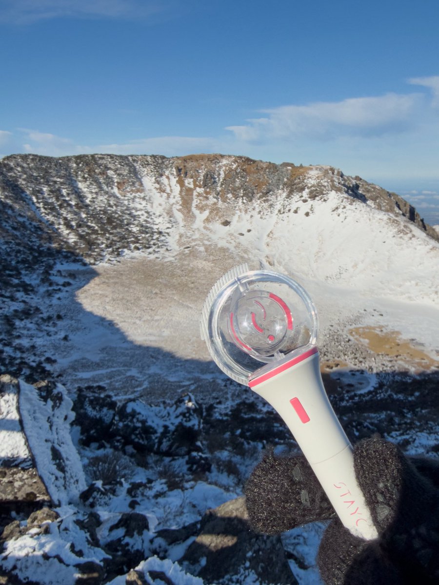 𝓑𝓮𝓻𝓻𝔂𝓒 tweet media