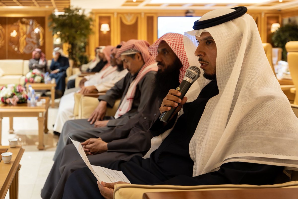 تقديرًا لعطائهم خلال مسيرتهم العلمية والمهنية..
معالي رئيس #جامعة_الإمام أ. د. أحمد بن سالم العامري يكرّم اليوم الثلاثاء 2025/12/30م منسوبي الجامعة المتقاعدين.
imamu.edu.sa/news/Pages/new…