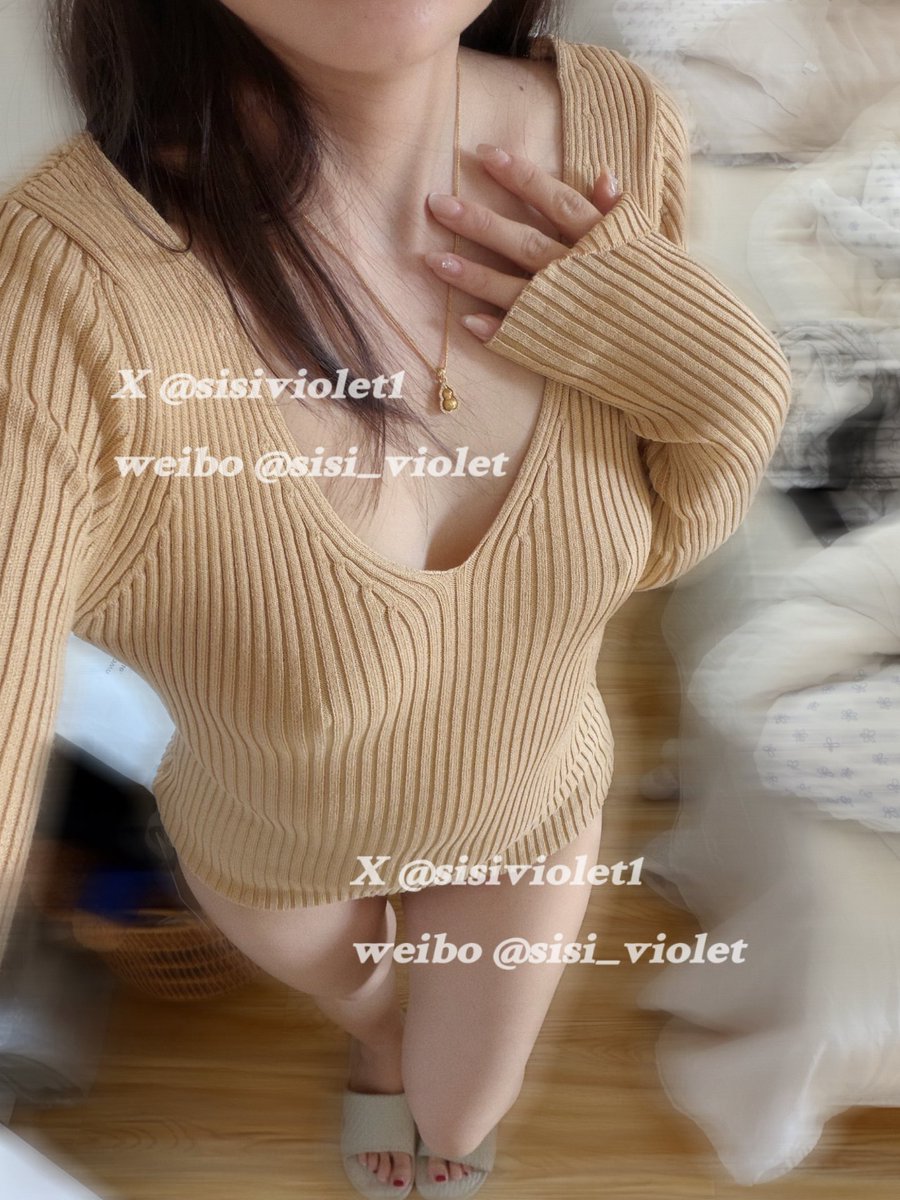 sisi_violet tweet media