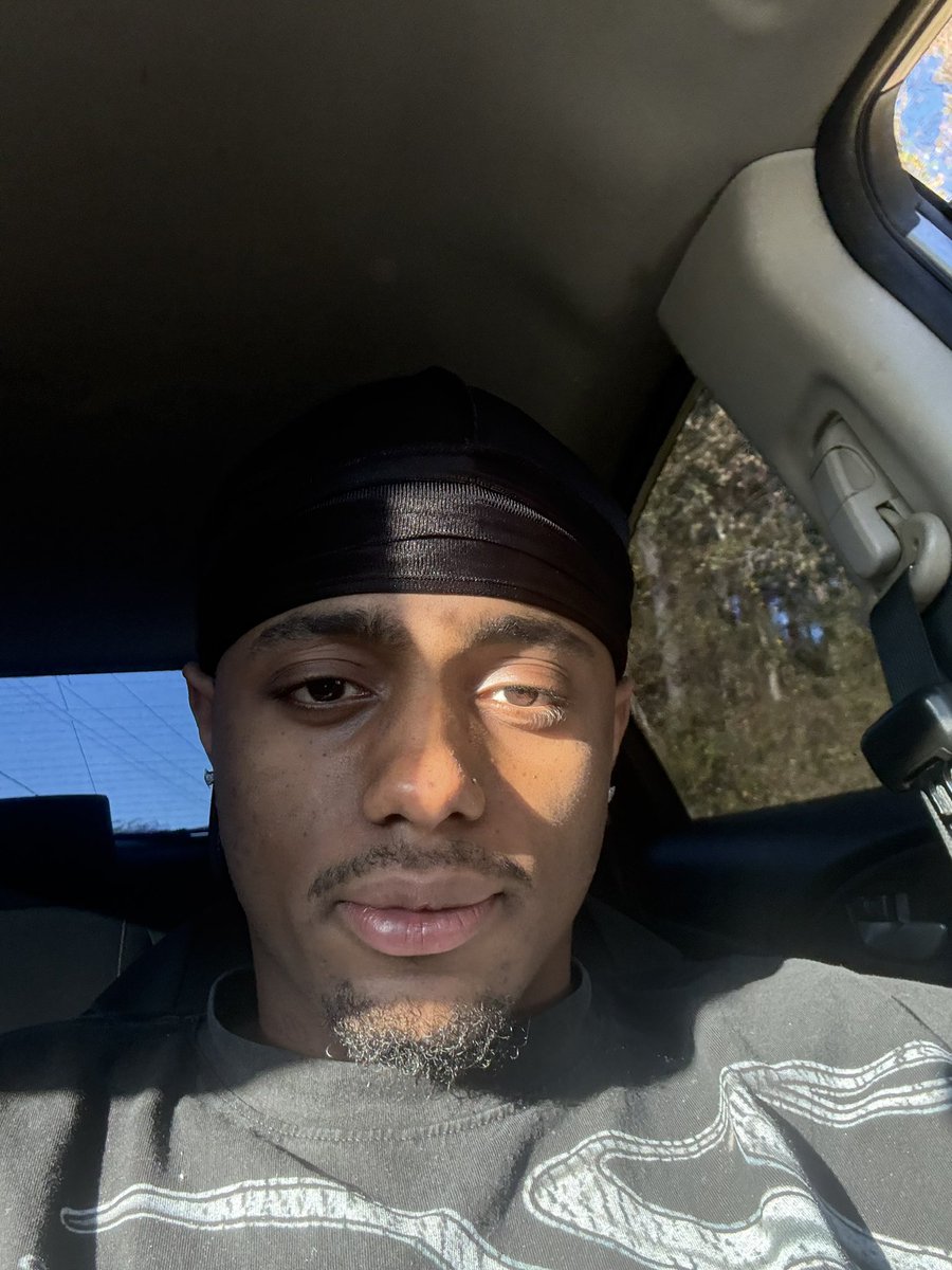 dukeeszn's tweet photo. If it’s my story, let me tell it 👽 https://t.co/shC9IinS5t