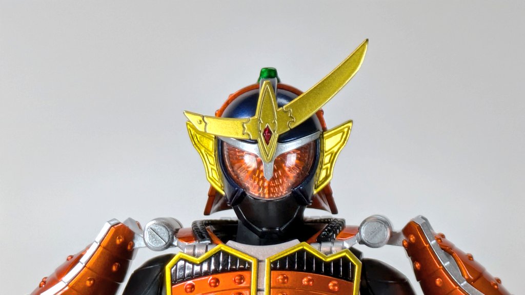 nagaimazin's tweet image. 頭部クラッシャーはエントリーのパーツを移植
リバイ&amp;amp;バイスが変身した時同様にデザインを落とし込みました

#ニチアサフィギュア改造部 
#造って遊ぼ
#変身ベルト改造部
#変身アイテム改造部
#レイズバックル改造部