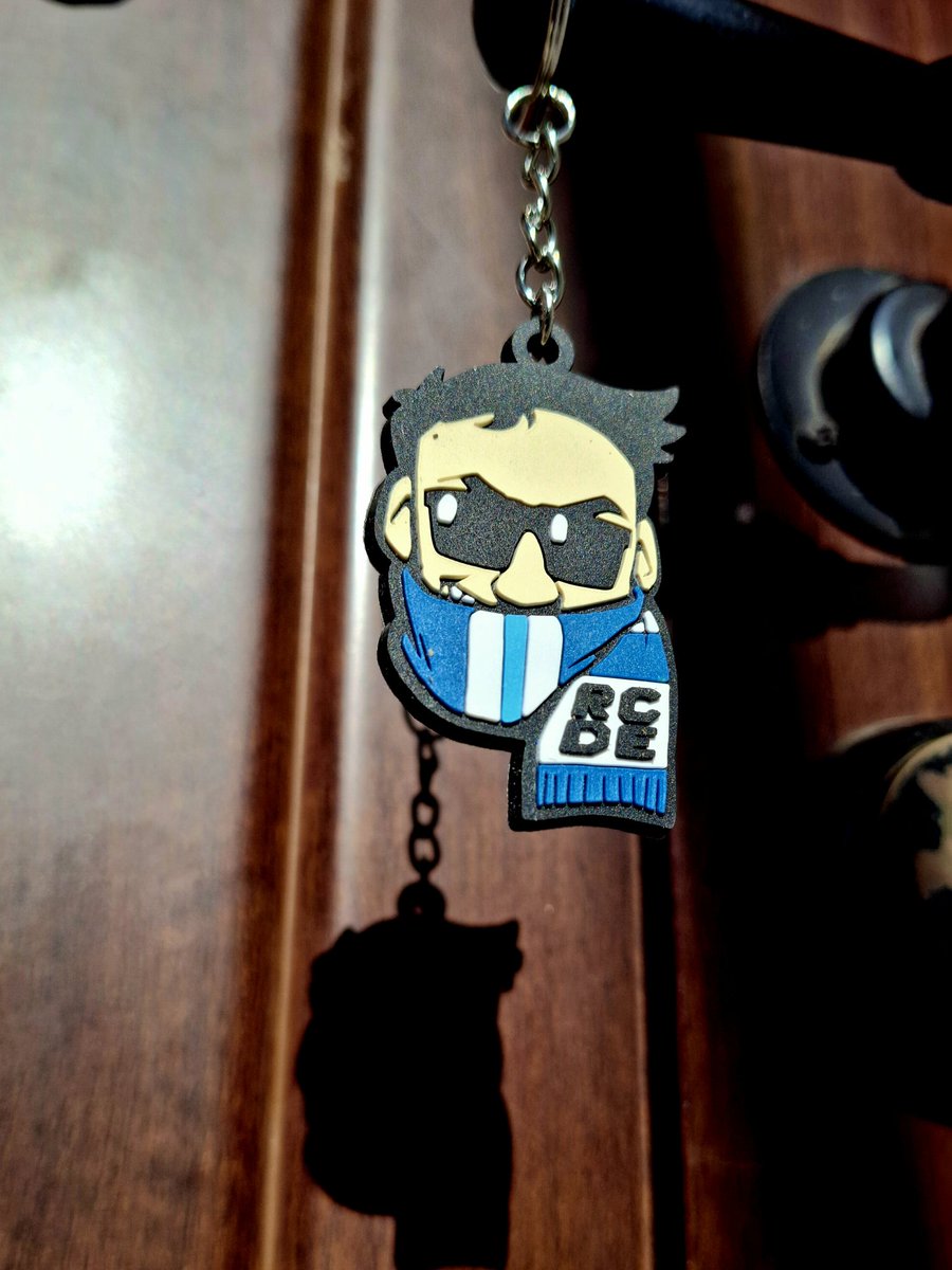 MaterialPJE91's tweet photo. LLAVERO DE SILICONA

3.5€ 

Disponisble en nuestro puesto en els 4 gats el día del RCDE-Far$a. https://t.co/LhBm08kU6e