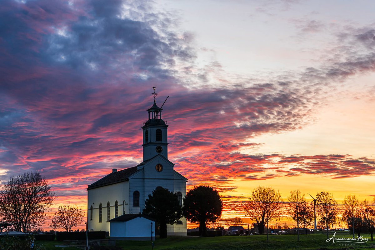 Captures by Amanda tweet media