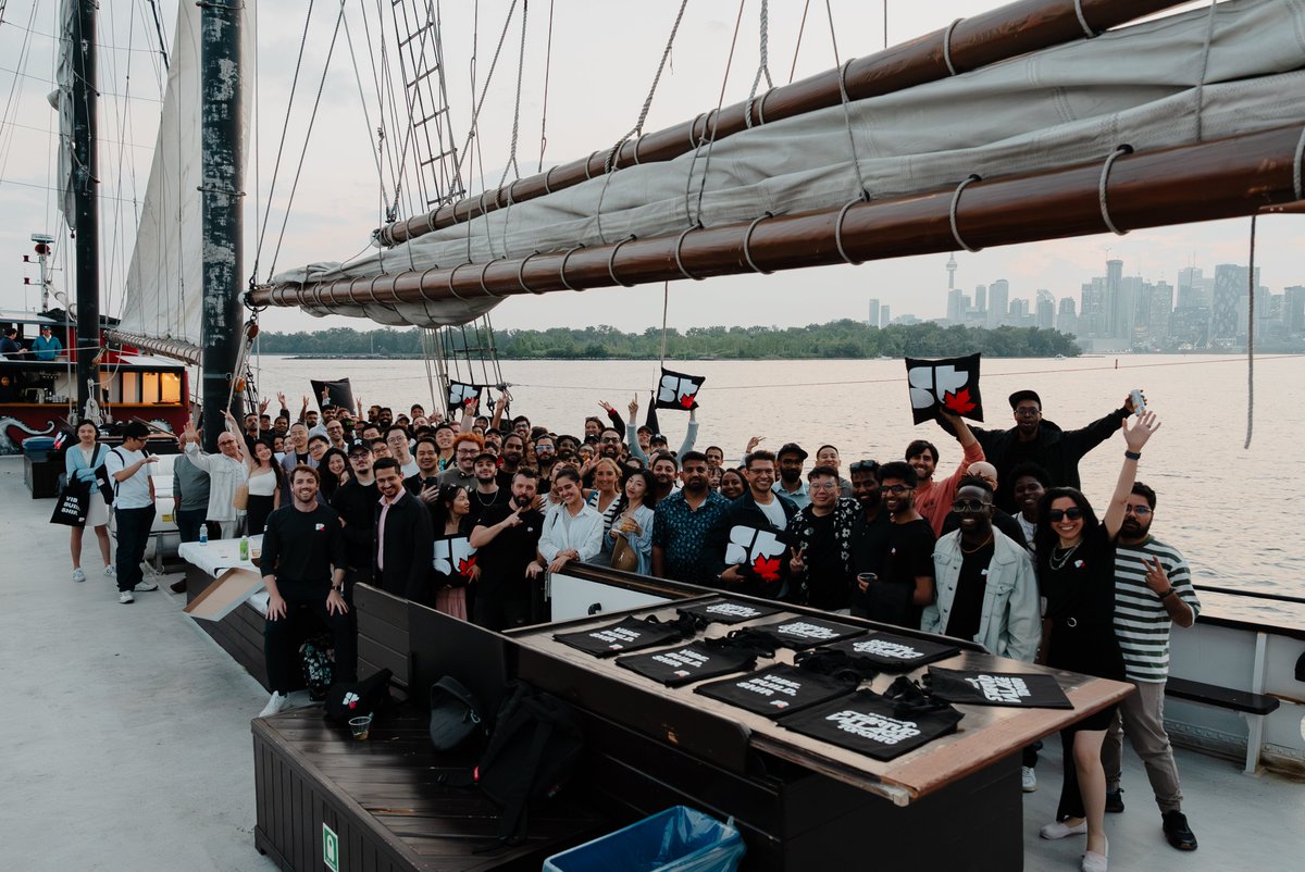 SuperteamCAN's tweet photo. STCA 2️⃣0️⃣2️⃣5️⃣ in 4 📸

From coworking days to founders dinners and late-night conversations, this year was about showing up for each other and building together across Canada 🇨🇦.

The Canadian energy made noise across the @solana ecosystem. 

Grateful for this community.