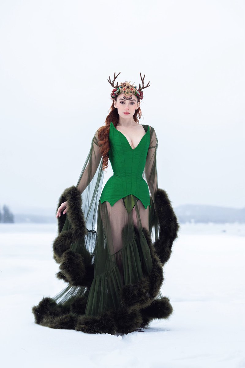 Clarus_Polaris's tweet image. Bringing you good fortune &amp;amp; tidings for the New Year. Do you have any resolutions? 🦌💚

📸: @KameraNinjaa