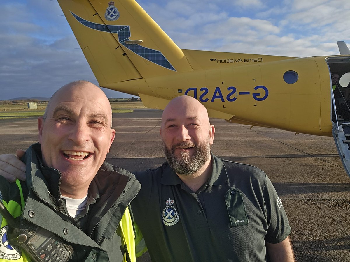 Working alongside <a href="/Scotambservice/">Scottish Ambulance</a> colleagues on <a href="/Scot_STAR/">ScotSTAR</a> King Air Glasgow to Western Isles  🛩🚑🏴󠁧󠁢󠁳󠁣󠁴󠁿 #ambulance #airambulance #patientjourney #remoteandrural