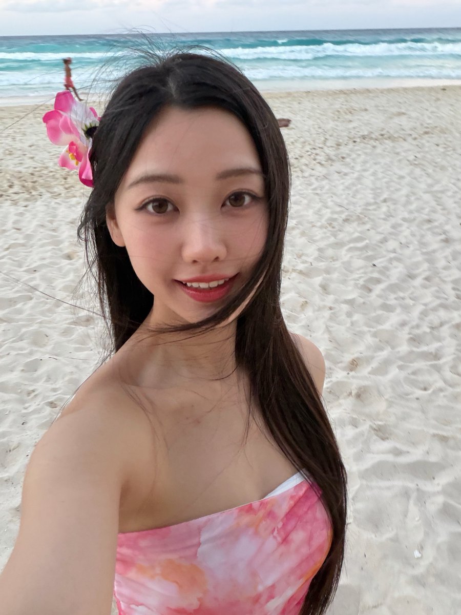Chuu 🌟 tweet media