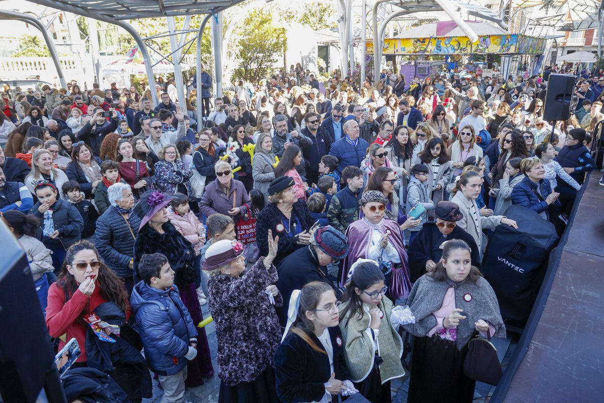 🍇🎊 ¡Y esta mañana hemos tenido el privilegio de participar en las preúvas de Pepita infantiles!

¡Qué felicidad poder despedir el año rodeados de todos vosotros! ¡Y gracias por la invitación! ❤️🤍🫂