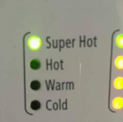 barbie_context's tweet image. yo cuando me besan el cuello