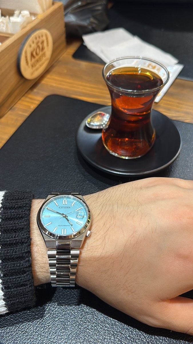 semihalaks's tweet photo. #WristCheck https://t.co/BWZifw8sWO