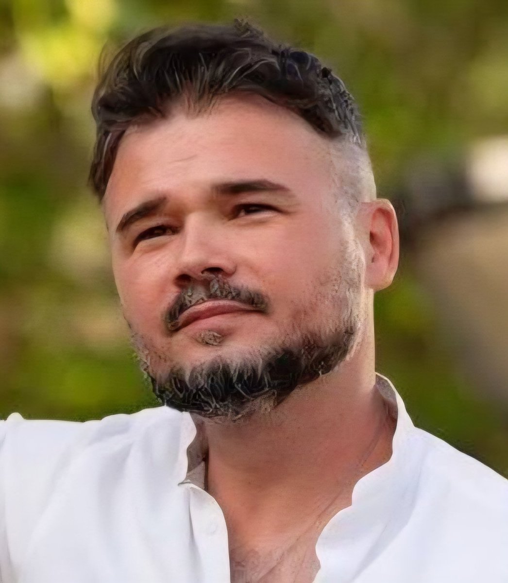 La pitjor desgràcia de la història política catalana, els més grans traïdors de Catalunya. El mal que han generat i estan generant a Catalunya és potser irreversible.