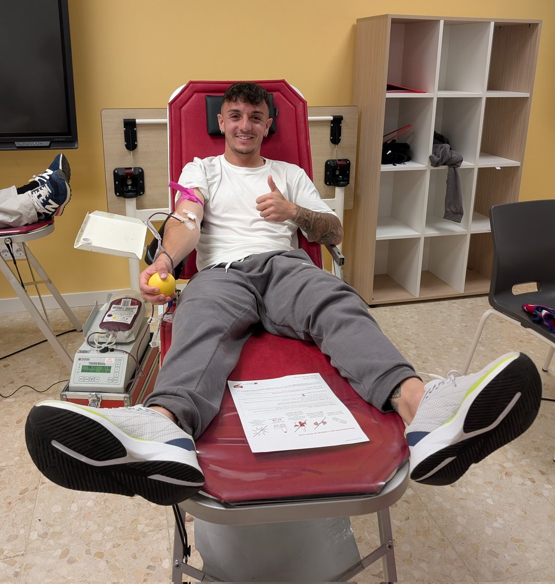 Unió Esportiva Olot tweet media