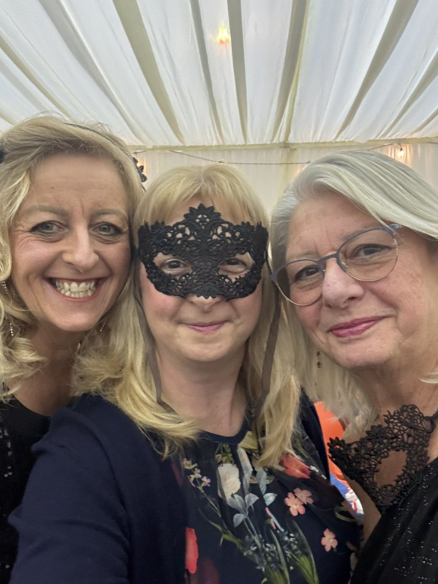 gvhawtin's tweet image. Camping, building Lego, casino night, owls 🦉 and lots of dog walks! #metime swimming and bringing in the new year with camping friends #camping #caravan