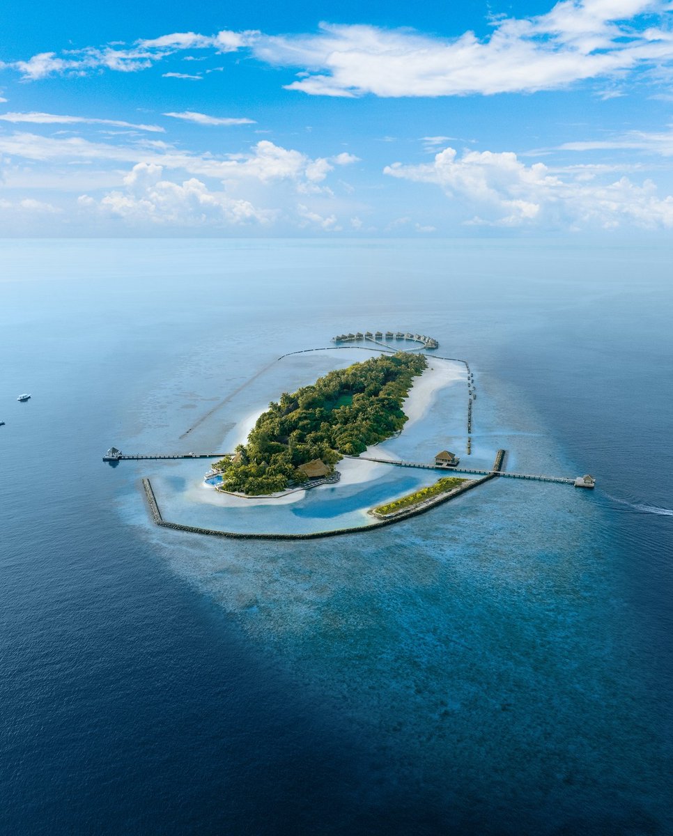 As 2025 comes to a close, we look back on a year of memorable stays, special celebrations, and meaningful experiences at Komandoo.

Thank you for being part of it, we look forward to welcoming you in 2026!

#Maldives #VisitMaldives #Resort #Paradise #KomandooMaldives