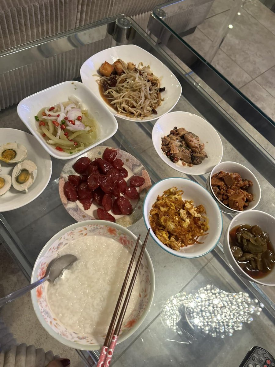 asapq101's tweet photo. Breakfast prepared by Mom https://t.co/3eMOLRxWTp