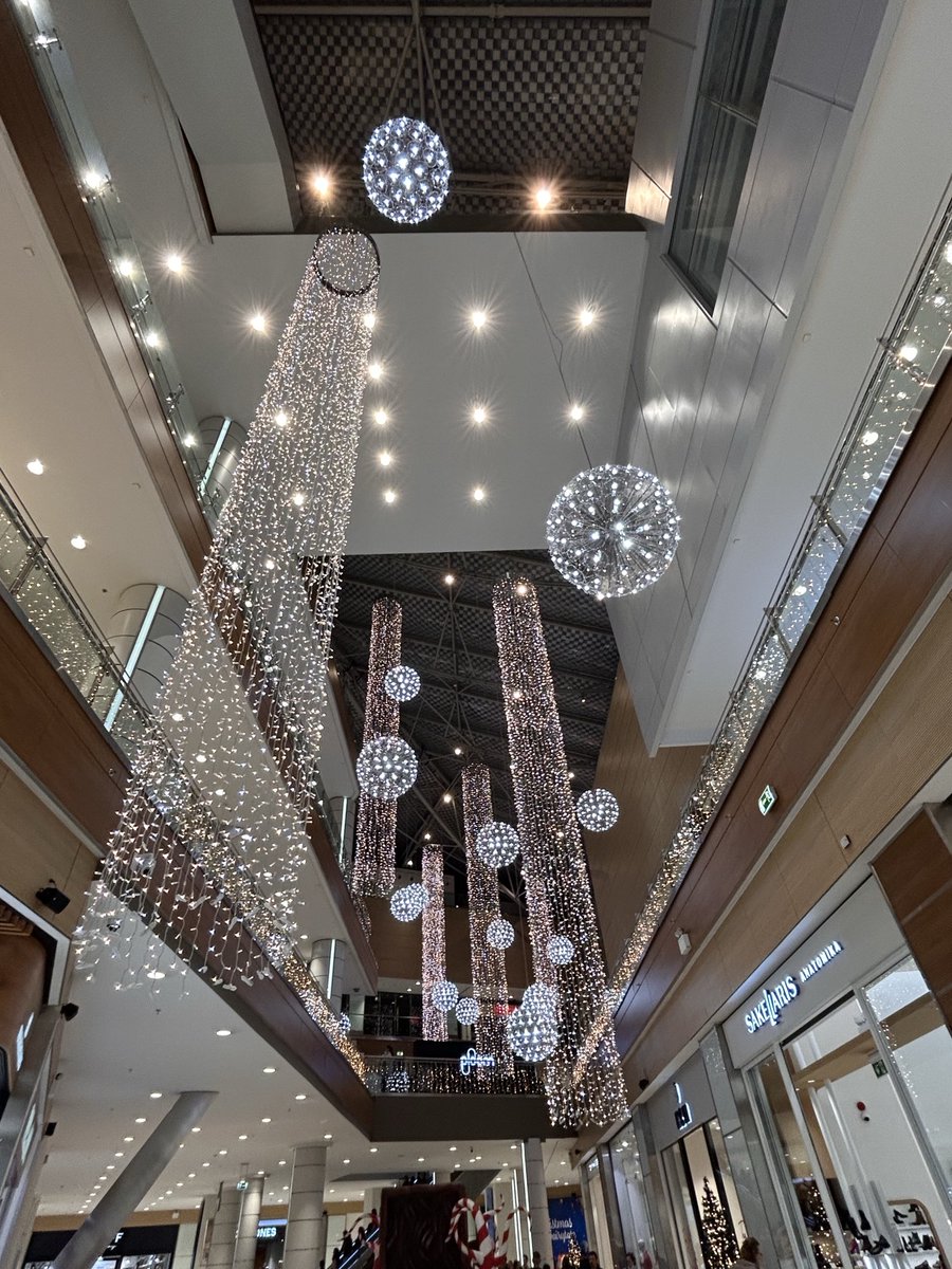 VoniatisC's tweet image. #Mall of #Athens ⁦@TheMallOfficial⁩